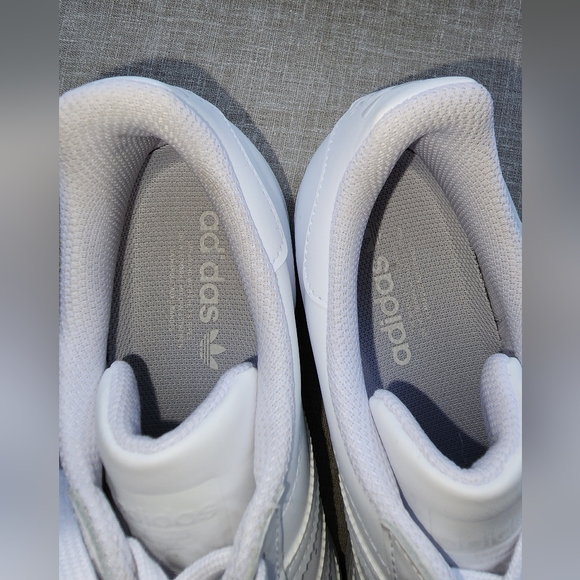 Women's Adidas Superstar Shoes - Picture 16 of 16